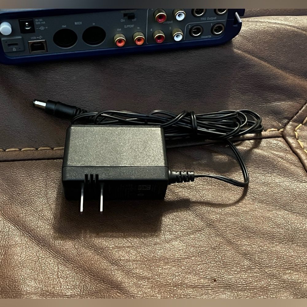 M-Audio Fast Track Pro Audio Interface With Power Source & Microphone EUC - Picture 5 of 8